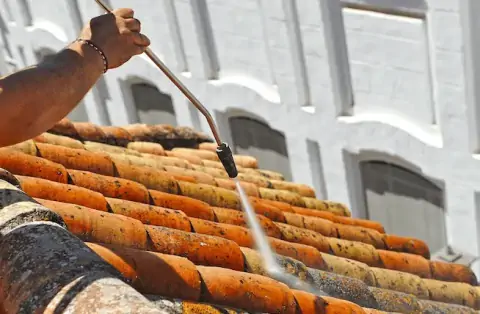 Nettoyage de toitures - Lurs